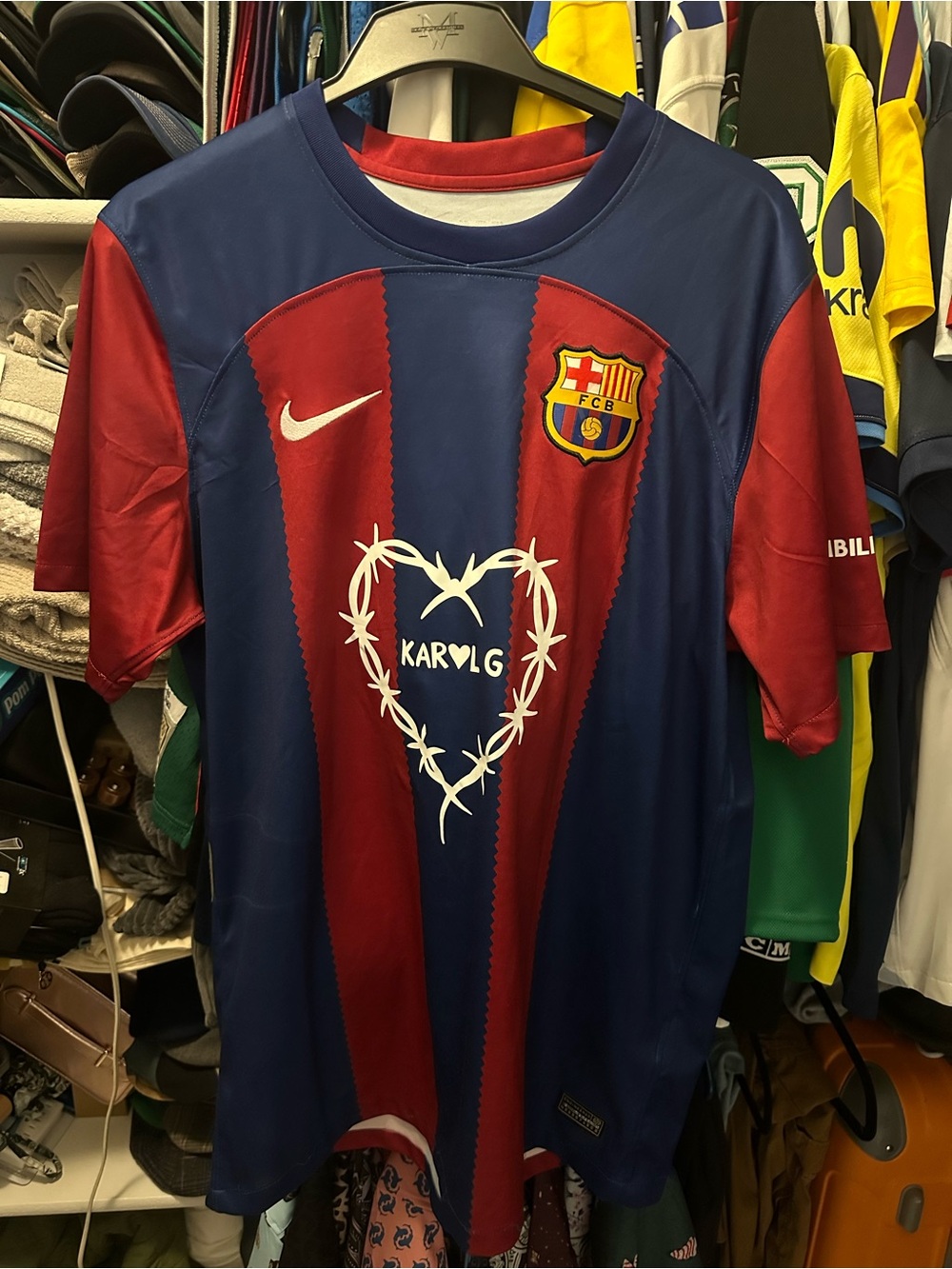 Nike Robert Lewandowski Barcelona Jersey size XXL ***FITS LIKE A LARGE***